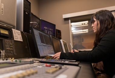 V-studio